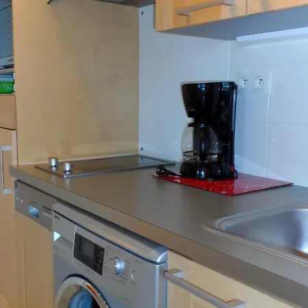 - 2p Proche Avec Balcon Et Parking Apartment
