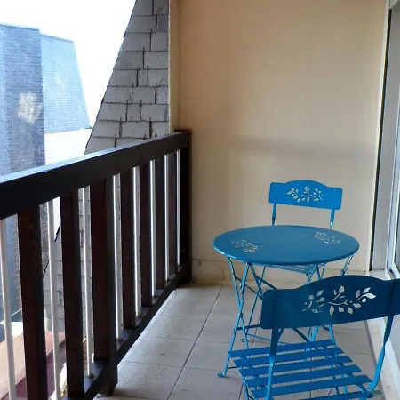 - 2p Proche Avec Balcon Et Parking