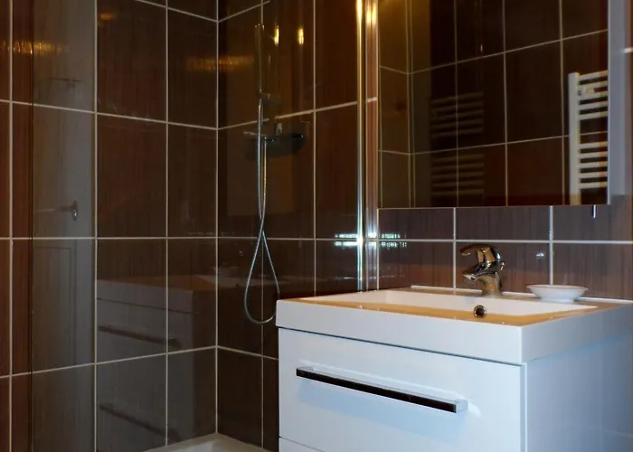 - 2p Proche Avec Balcon Et Parking - Fr-1-487-292 * Cabourg